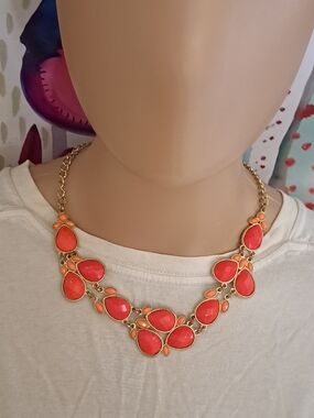 Gold-Tone Coral Statement Necklace And Earrings Set - Women Jewelry